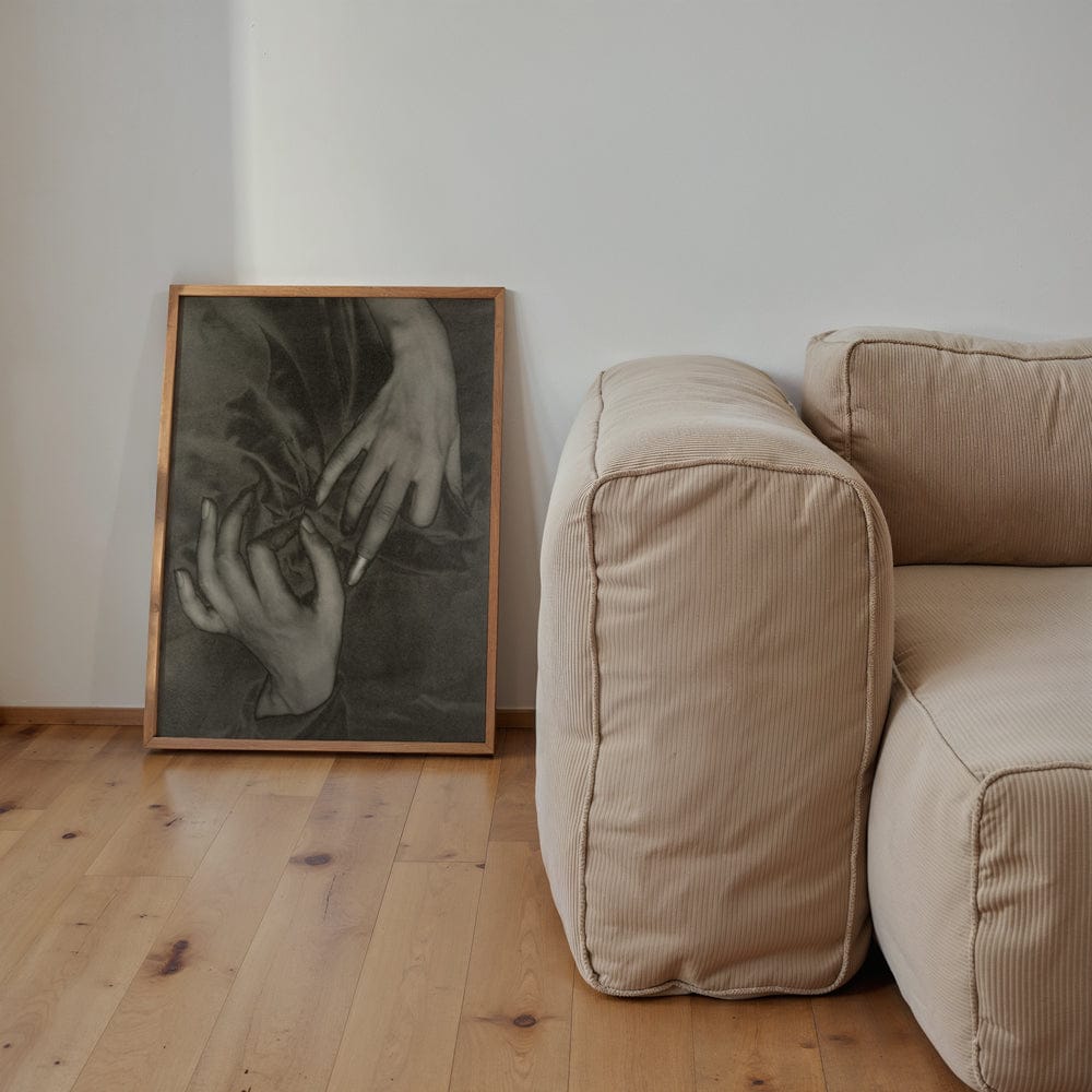 Alfred Stieglitz: "Georgia O'Keeffe—Hands and Thimble" (1919)